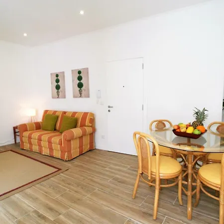 Sao Jose Holidays Beach Houses * 에리세이라